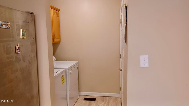 212 Oak Place, Blountville, TN 37617