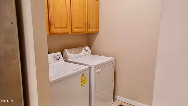 212 Oak Place, Blountville, TN 37617