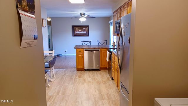 212 Oak Place, Blountville, TN 37617