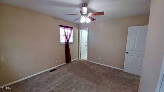 212 Oak Place, Blountville, TN 37617