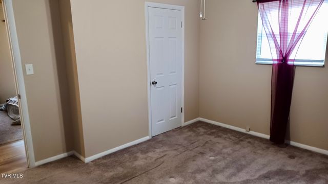 212 Oak Place, Blountville, TN 37617