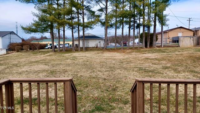 212 Oak Place, Blountville, TN 37617