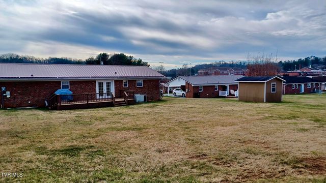 212 Oak Place, Blountville, TN 37617