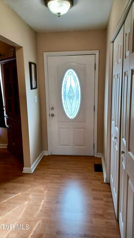 212 Oak Place, Blountville, TN 37617