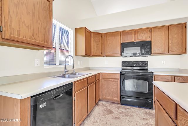 5910 W COMMONWEALTH Avenue, Chandler, AZ 85226