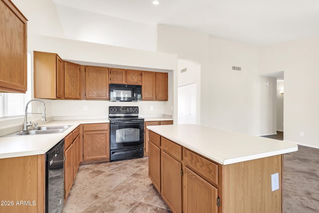 5910 W COMMONWEALTH Avenue, Chandler, AZ 85226