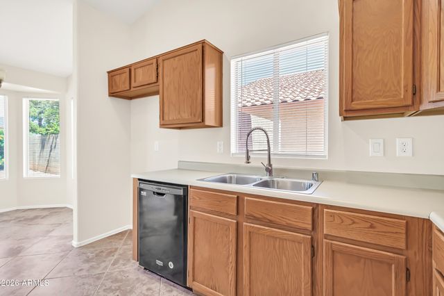5910 W COMMONWEALTH Avenue, Chandler, AZ 85226