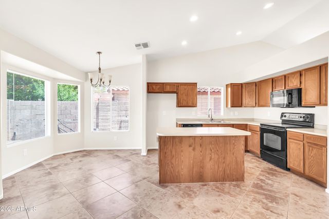 5910 W COMMONWEALTH Avenue, Chandler, AZ 85226