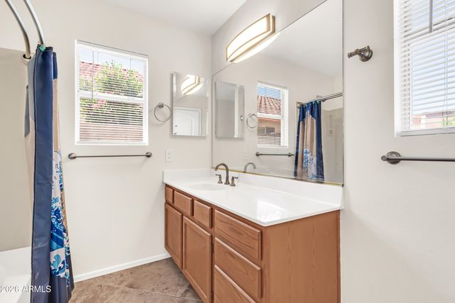 5910 W COMMONWEALTH Avenue, Chandler, AZ 85226
