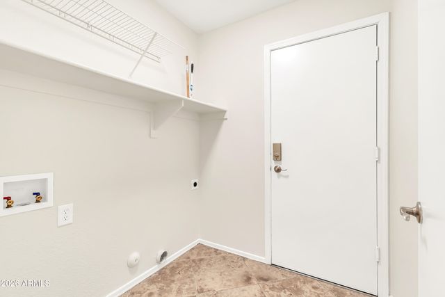 5910 W COMMONWEALTH Avenue, Chandler, AZ 85226