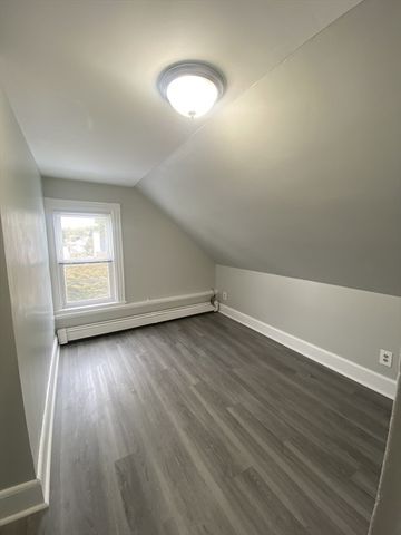 2 Swetts Ct -, Watertown, MA 02472