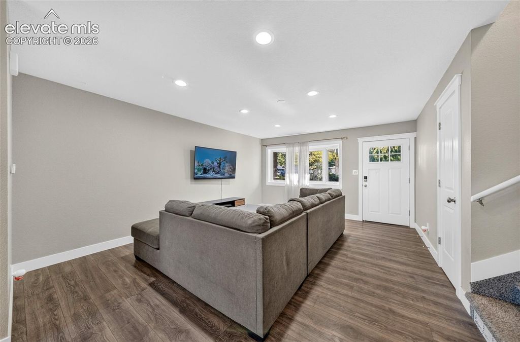 1124 Royale Drive, Colorado Springs, CO 80910 — photo 2