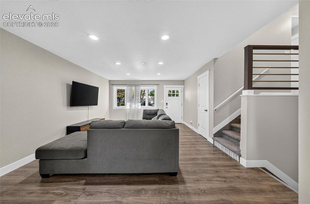 1124 Royale Drive, Colorado Springs, CO 80910 — photo 3