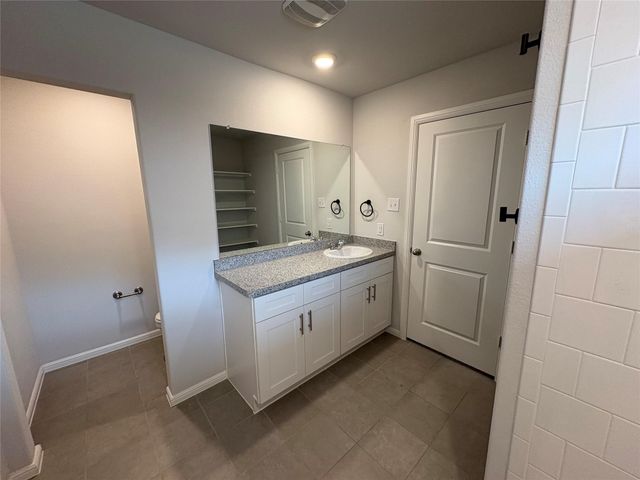 424 Amory Street, Azle, TX 76020