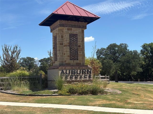 424 Amory Street, Azle, TX 76020