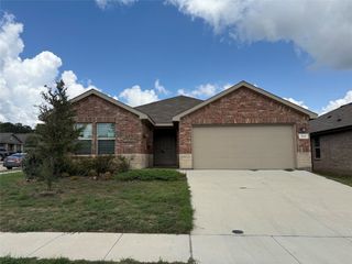424 Amory Street, Azle, TX 76020