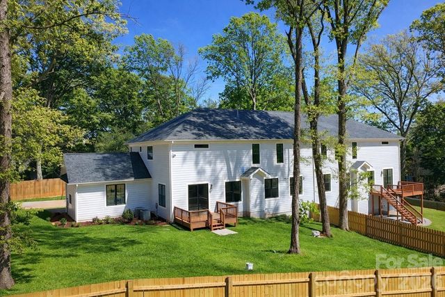 4300 Tangle Drive, Charlotte, NC 28211