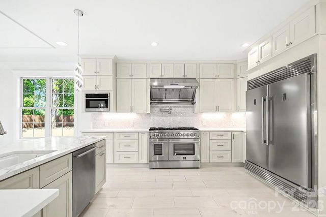 4300 Tangle Drive, Charlotte, NC 28211