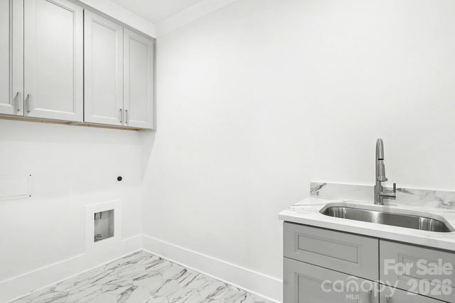 4300 Tangle Drive, Charlotte, NC 28211