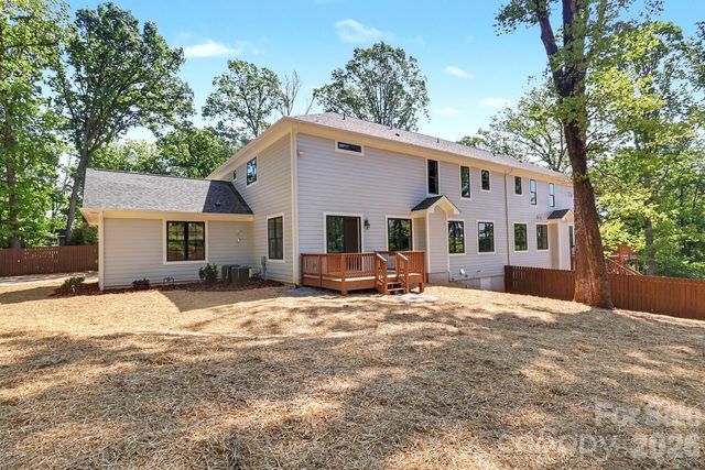 4300 Tangle Drive, Charlotte, NC 28211