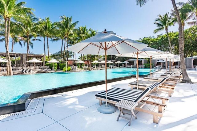 2201 Collins Avenue 1019, Miami Beach, FL 33139