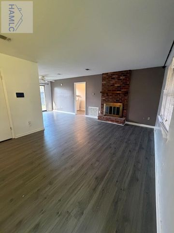 231 Honeylane Circle, Hinesville, GA 31313