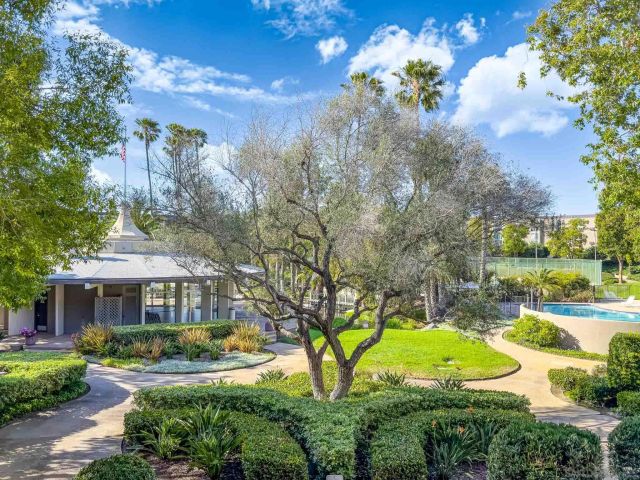 3050 Rue Dorleans 202, San Diego, CA 92110
