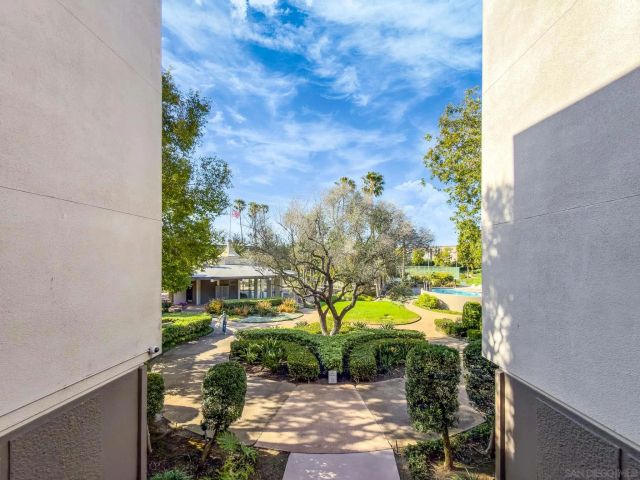 3050 Rue Dorleans 202, San Diego, CA 92110