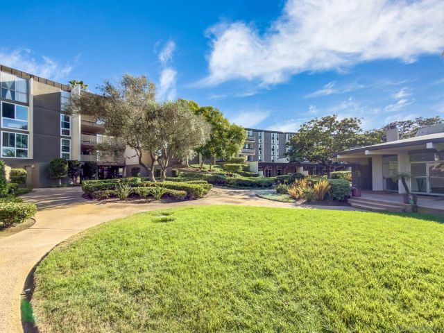 3050 Rue Dorleans 202, San Diego, CA 92110