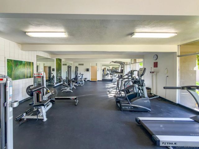 3050 Rue Dorleans 202, San Diego, CA 92110