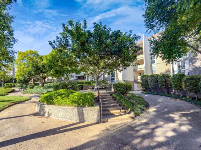3050 Rue Dorleans 202, San Diego, CA 92110