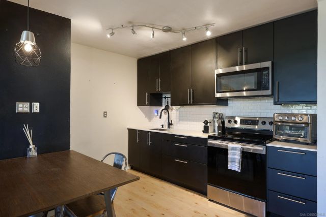 3050 Rue Dorleans 202, San Diego, CA 92110