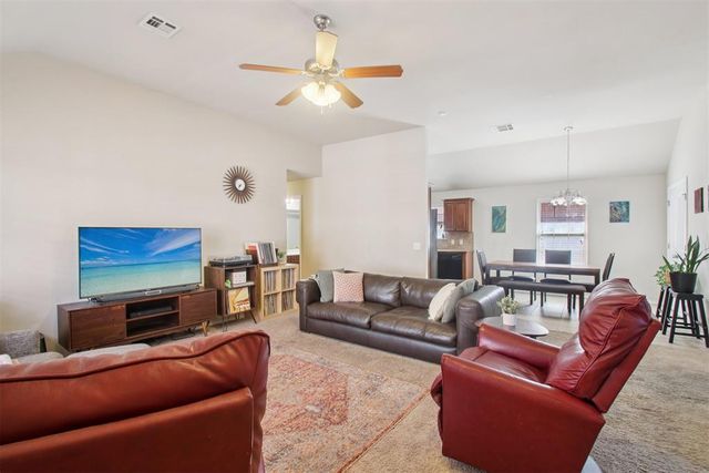 3616 Green Apple Place, Moore, OK 73160