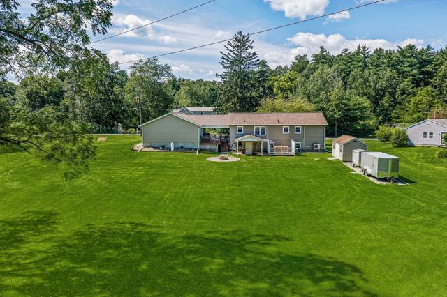 45 Brook St, Easthampton, MA 01027