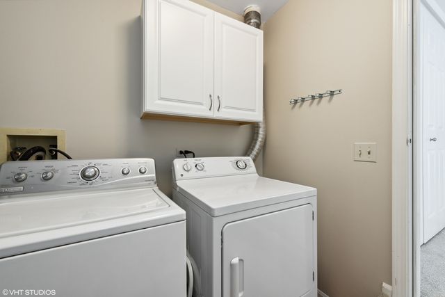 184 Brook Lane 350, Vernon Hills, IL 60061