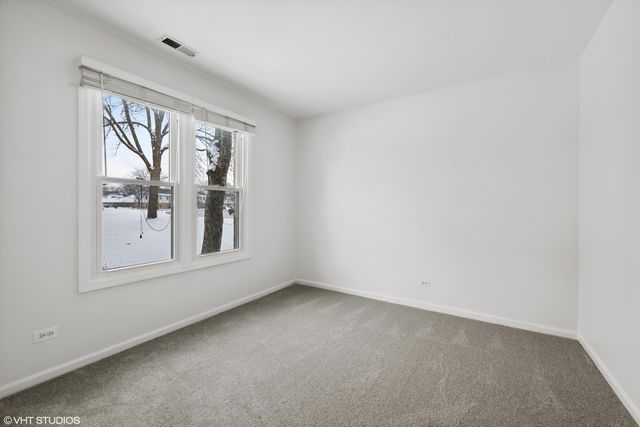 184 Brook Lane 350, Vernon Hills, IL 60061