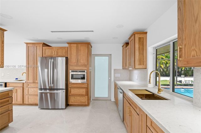 8201 SW 150th Drive, Palmetto Bay, FL 33158