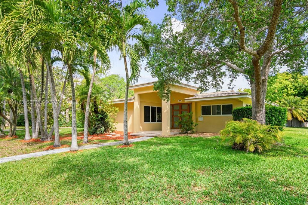 8201 SW 150th Drive, Palmetto Bay, FL 33158