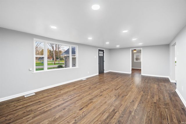 514 W 7th Street, Jonesboro, IN 46938