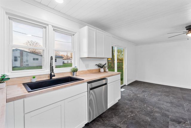 514 W 7th Street, Jonesboro, IN 46938