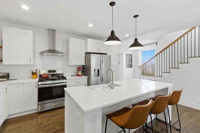 2073 Hawkinson Road, Oregon, WI 53575