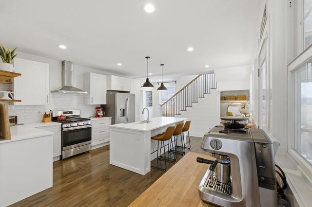 2073 Hawkinson Road, Oregon, WI 53575