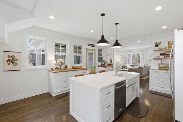 2073 Hawkinson Road, Oregon, WI 53575