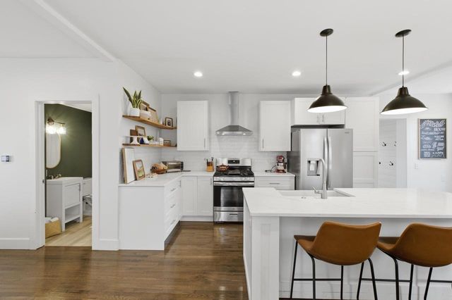 2073 Hawkinson Road, Oregon, WI 53575