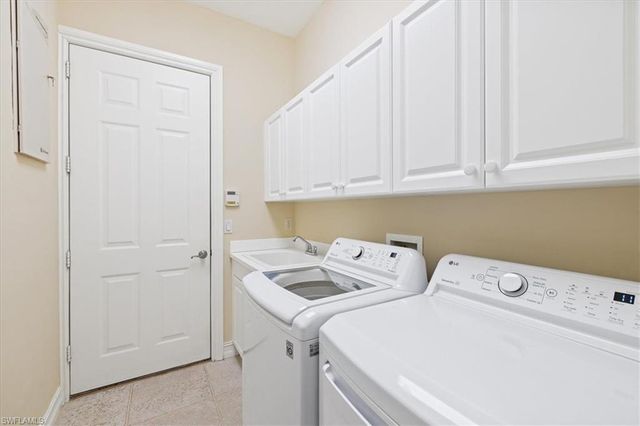 9094 Sahalee CT, Naples, FL 34113