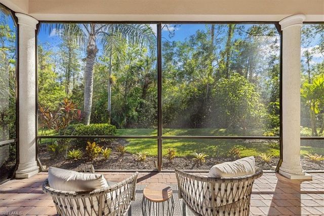 9094 Sahalee CT, Naples, FL 34113