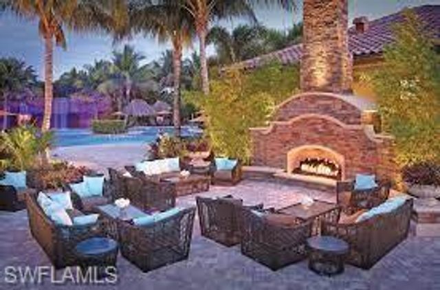 9094 Sahalee CT, Naples, FL 34113