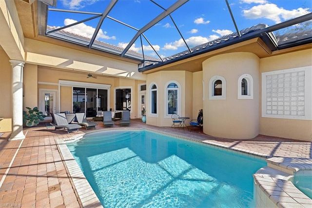 9094 Sahalee CT, Naples, FL 34113