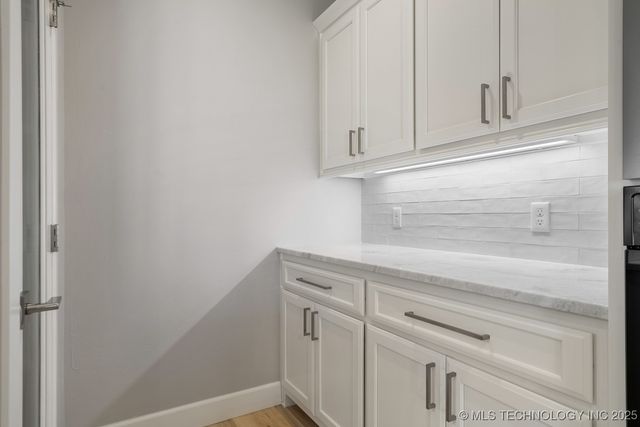 9069 E 62nd Place S, Tulsa, OK 74133