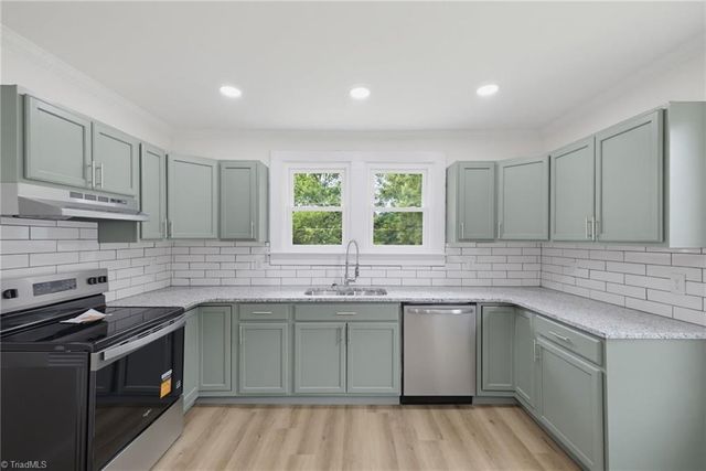 848 Clarkway Avenue, Eden, NC 27288